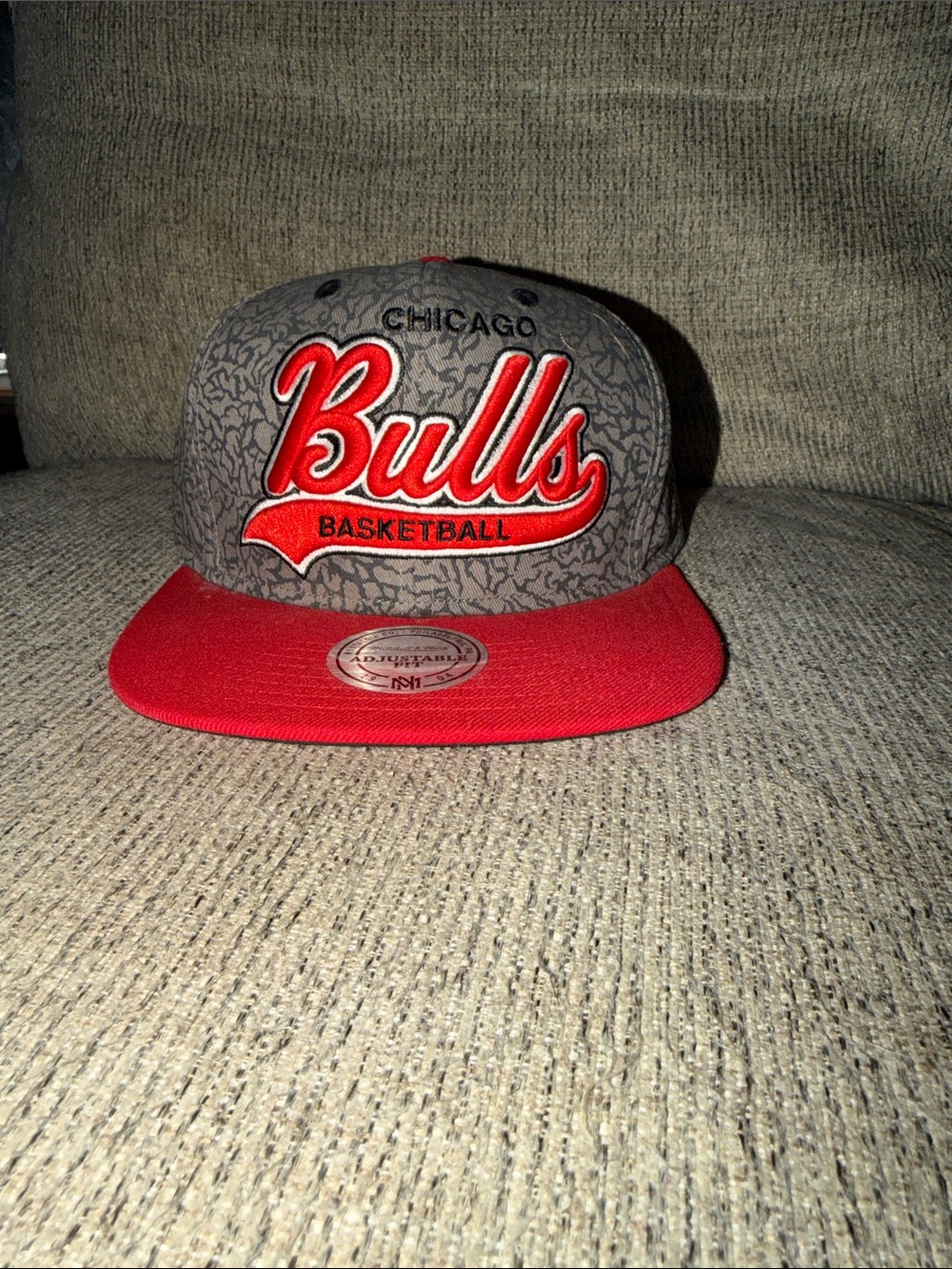 Brand new Chicago Bulls Nostalgia co Grey and Red Snapback Hat